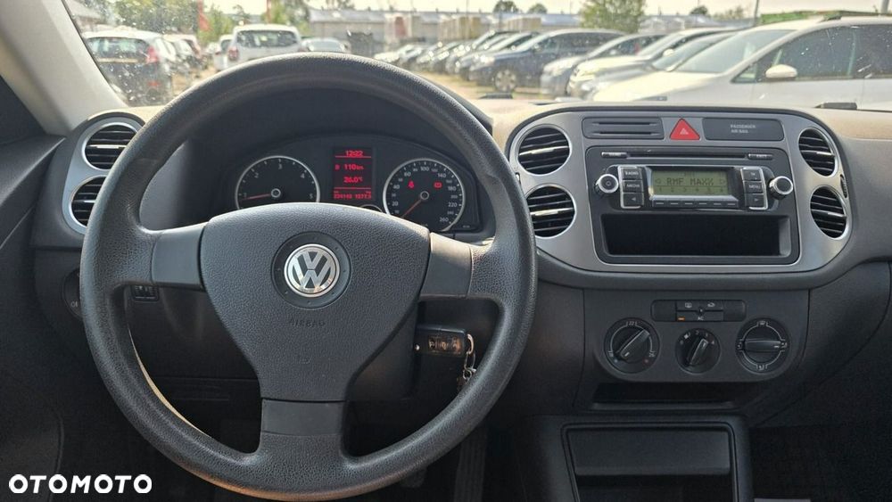 Volkswagen Tiguan - 10