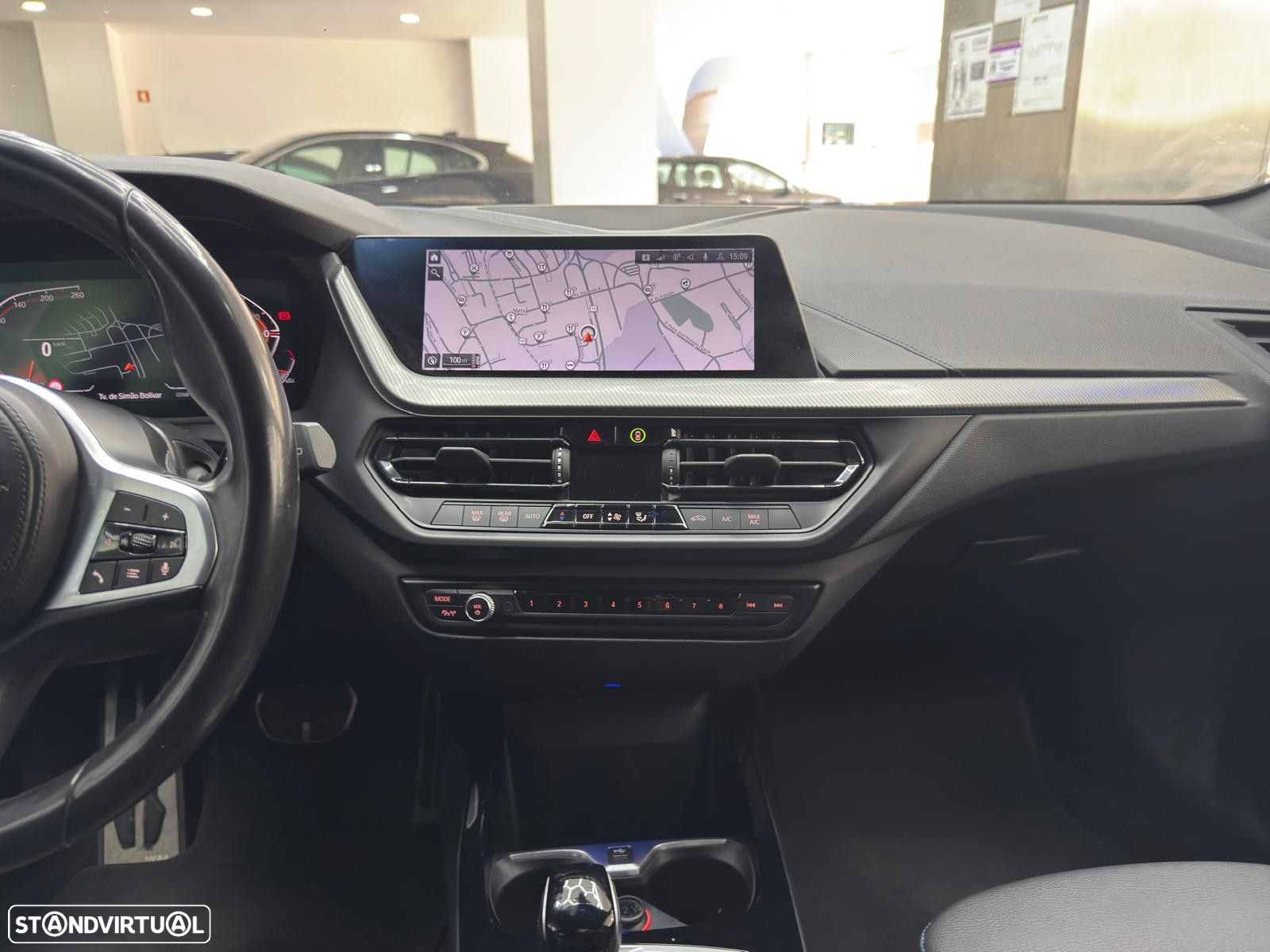 BMW 116 d Pack Desportivo M Auto - 32
