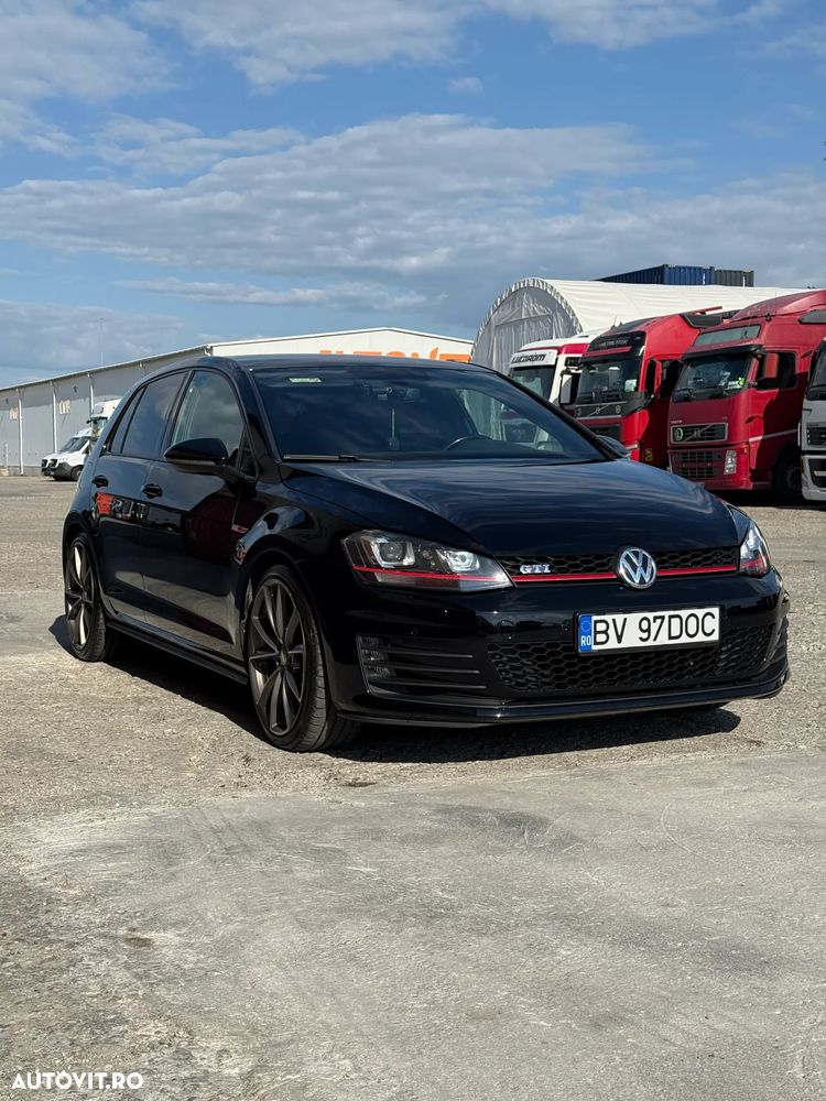 Volkswagen Golf 2.0 TSI BMT DSG GTI - 11