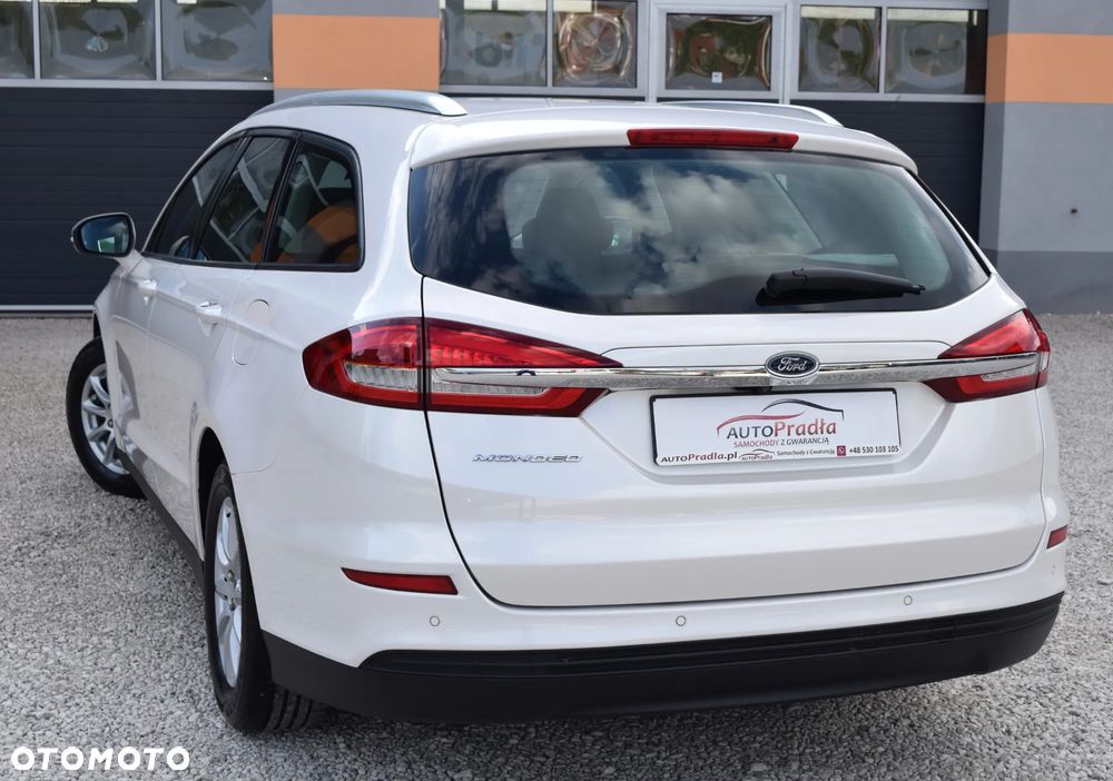 Ford Mondeo 2.0 TDCi Titanium PowerShift - 9
