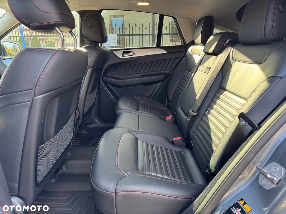 Mercedes-Benz GLE 400 4-Matic 9G-TRONIC - 29