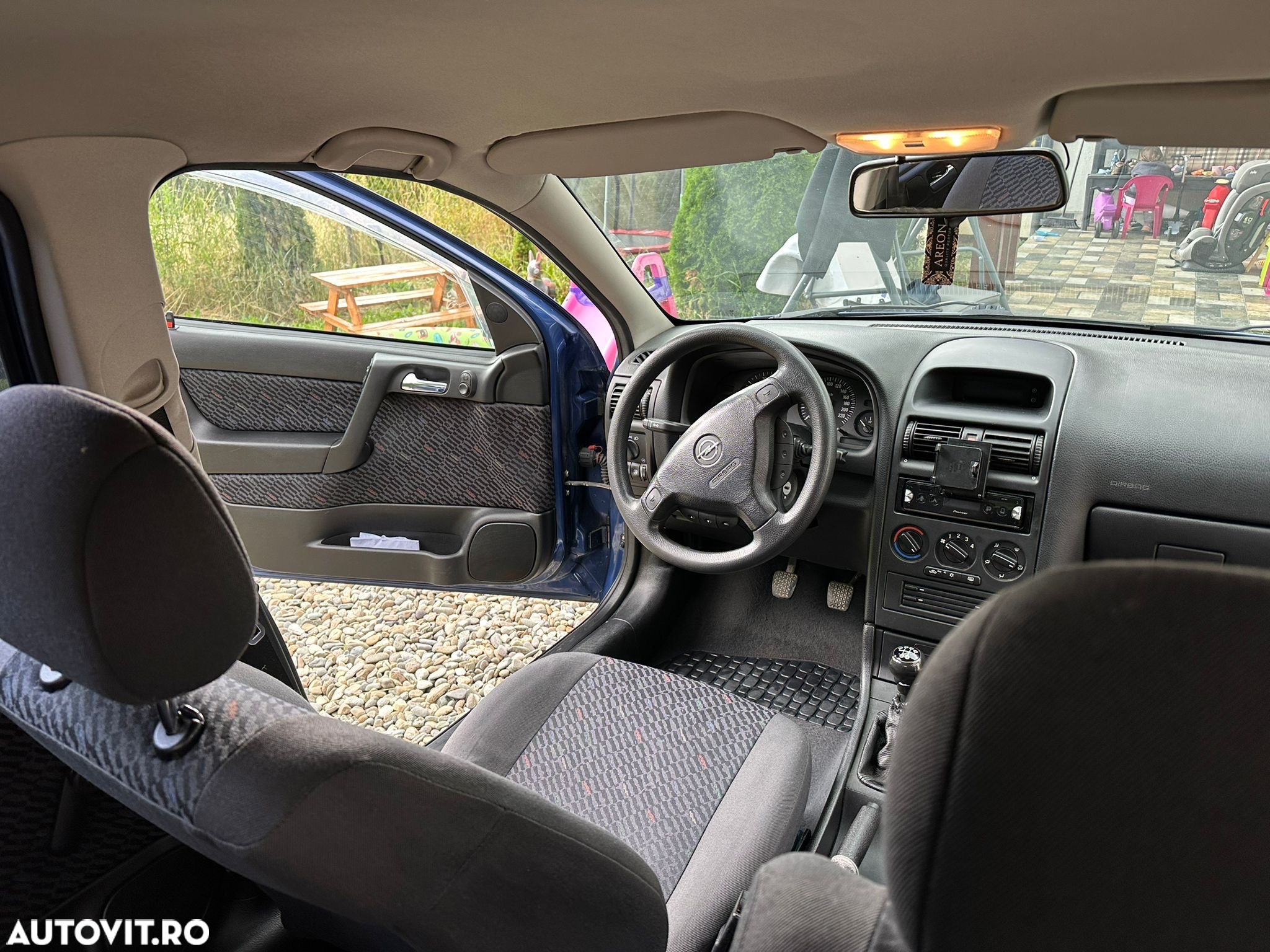 Opel Astra 1.6 - 11
