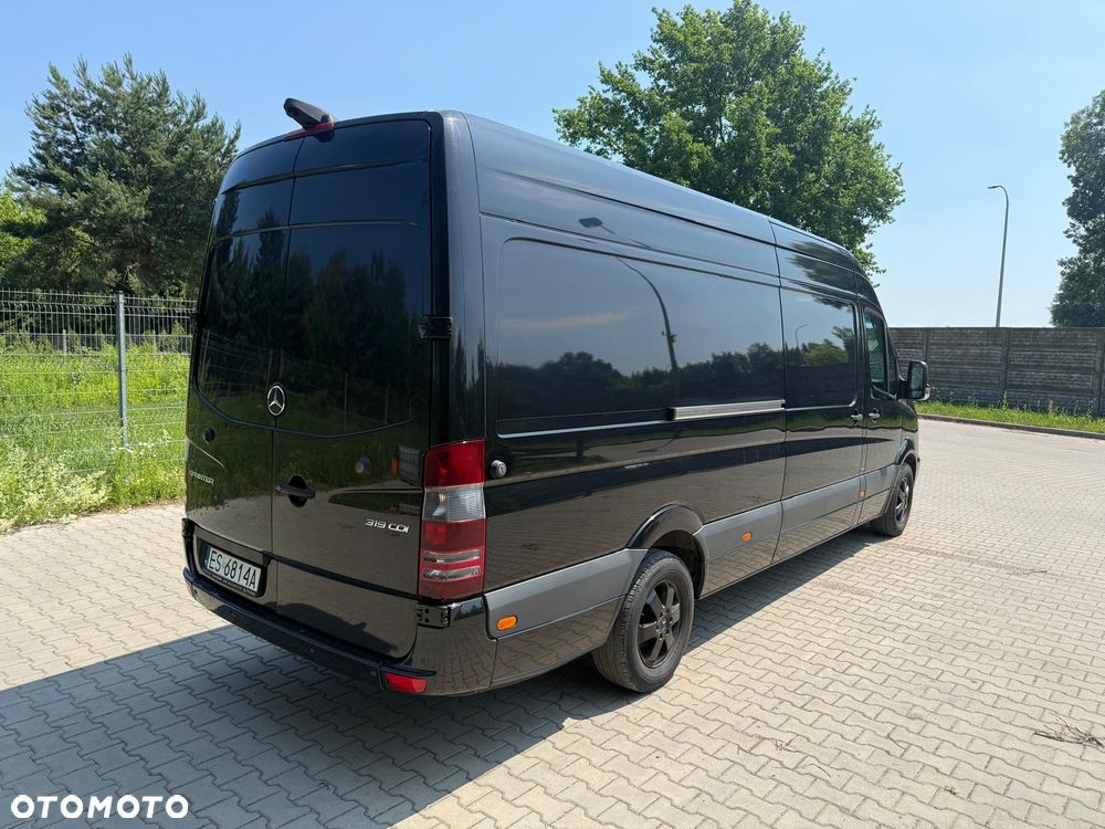 Mercedes-Benz Sprinter - 7