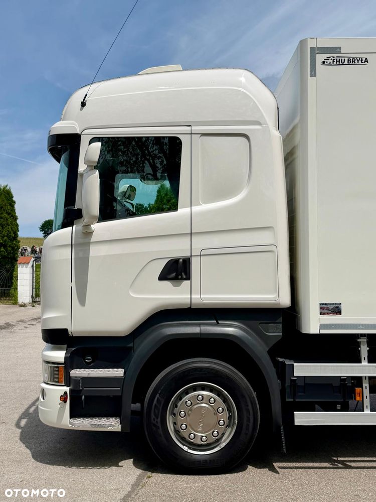Scania SCANIA R450 / IZOTERMA / KONTENER / DO ŻYWCA / SILNIK 6 CYLINDROWY / 13 LITROWY  / KLIMA POSTOJOWA / WINDA / SPROWADZONY / SYPIALKA / AUTOMAT / 18 PALET / E6 / STAN BARDZO DOBRY - 8