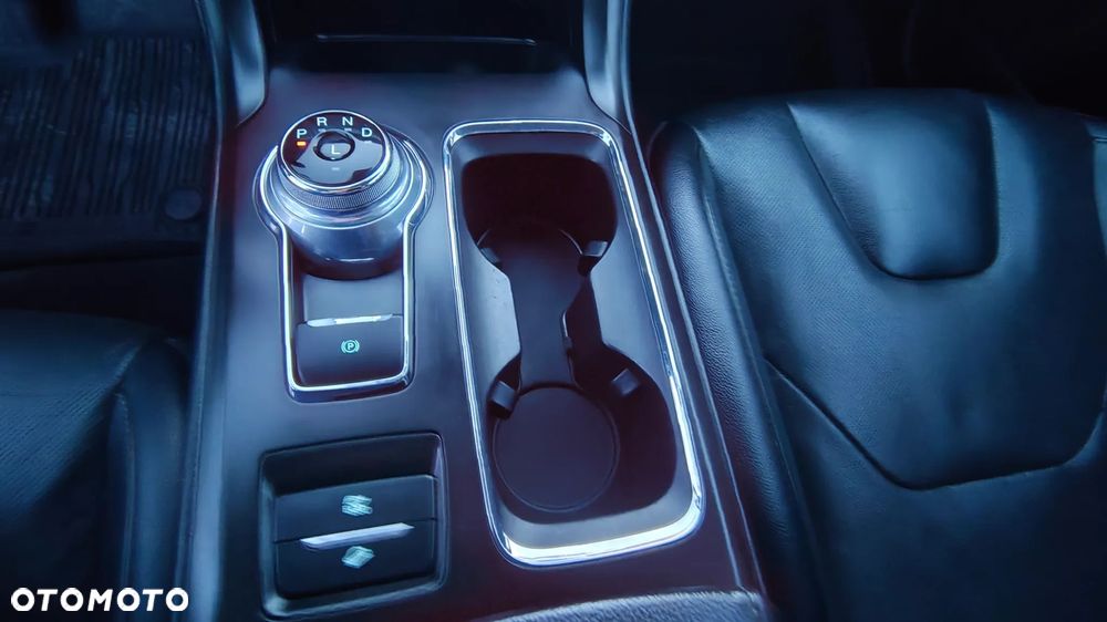 Ford Mondeo 2.0 Hybrid Trend - 25