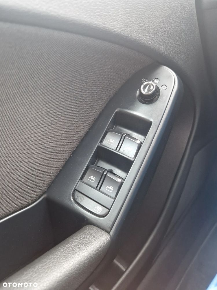 Audi A4 Avant 2.0 TDI - 15
