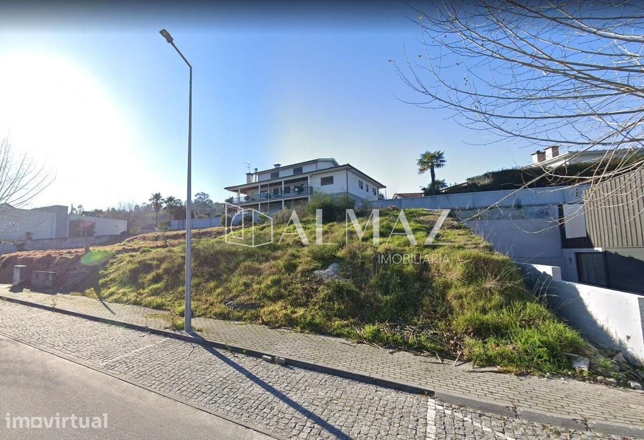 Terreno para construção com 520 m2 em Fermentões, Guimarães - Grande imagem: 5/9