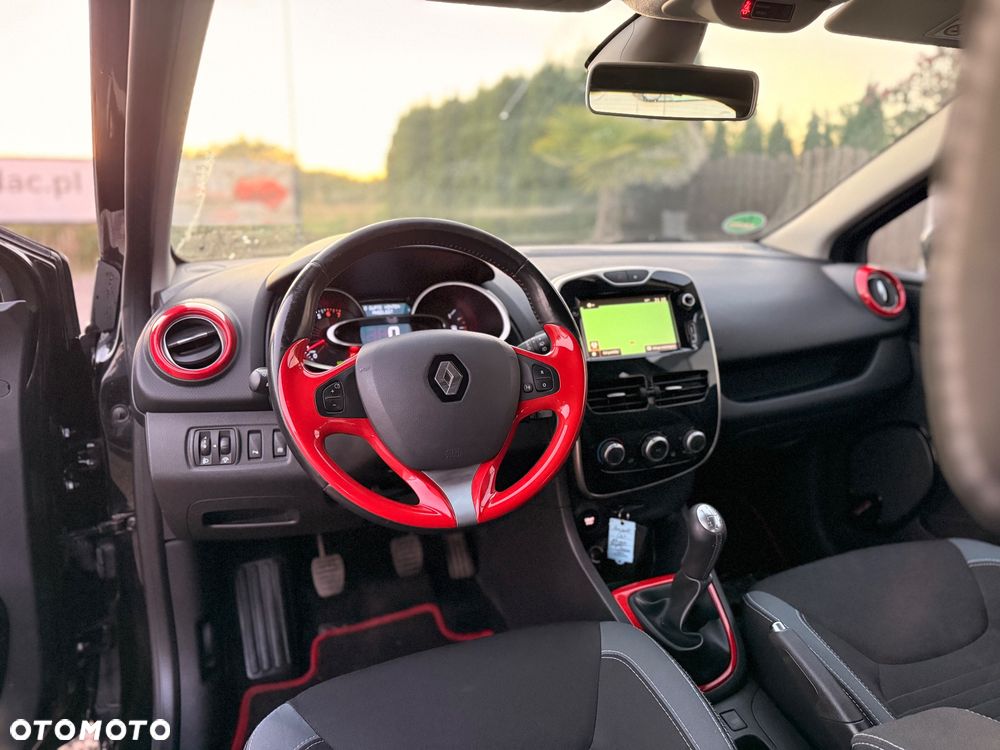 Renault Clio - 23