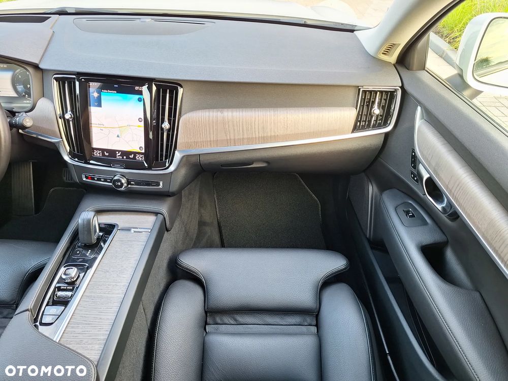 Volvo V90 Cross Country B5 D AWD Pro - 29
