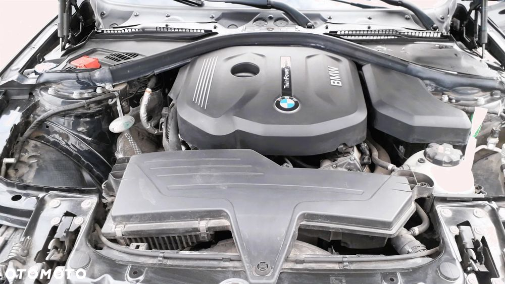 BMW Seria 3 318i - 19
