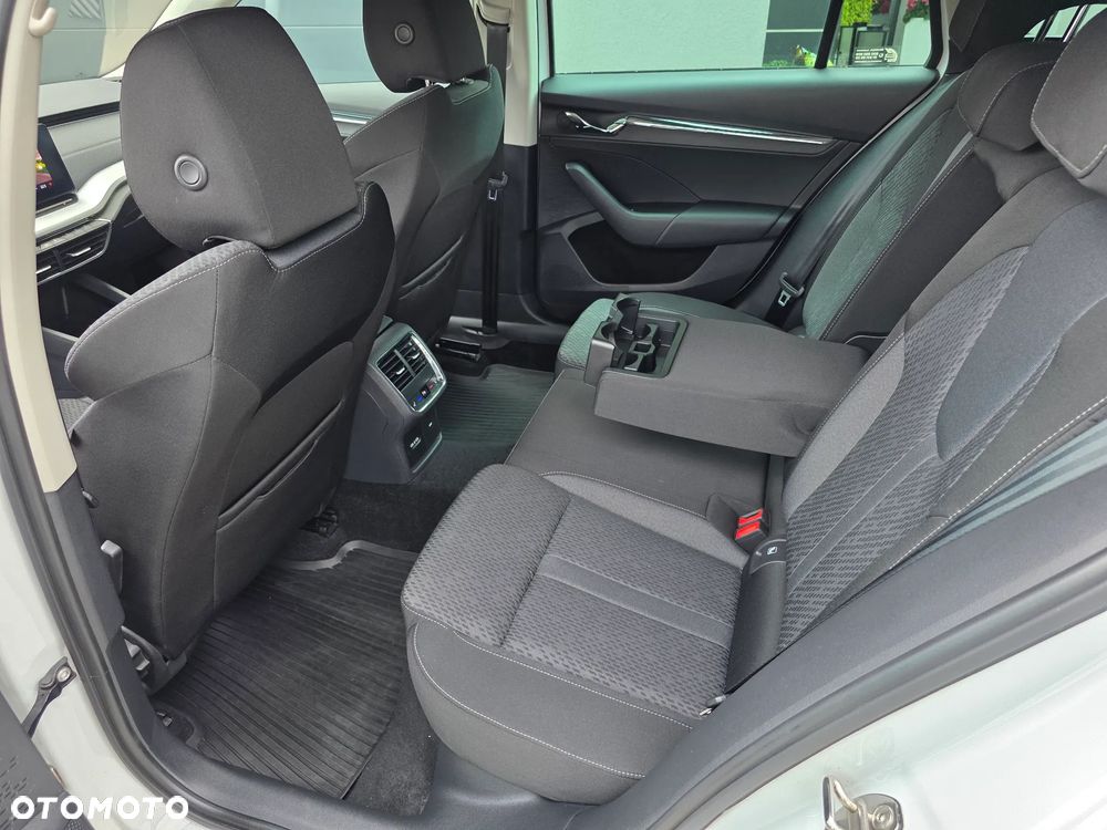 Skoda Octavia 2.0 TDI Style DSG - 20