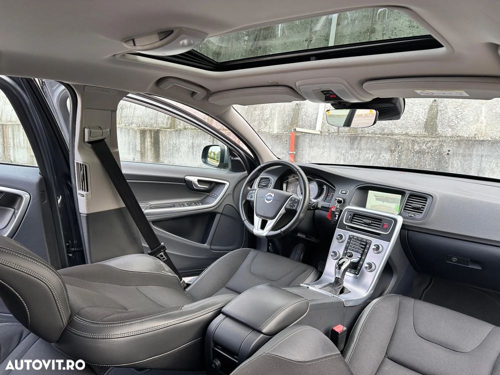 Volvo S60 D2 Geartronic Momentum - 17