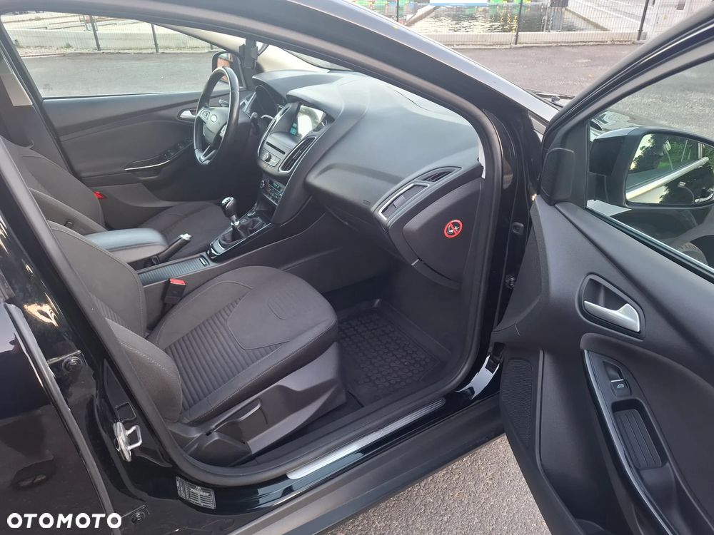 Ford Focus 2.0 TDCi Titanium ASS - 13