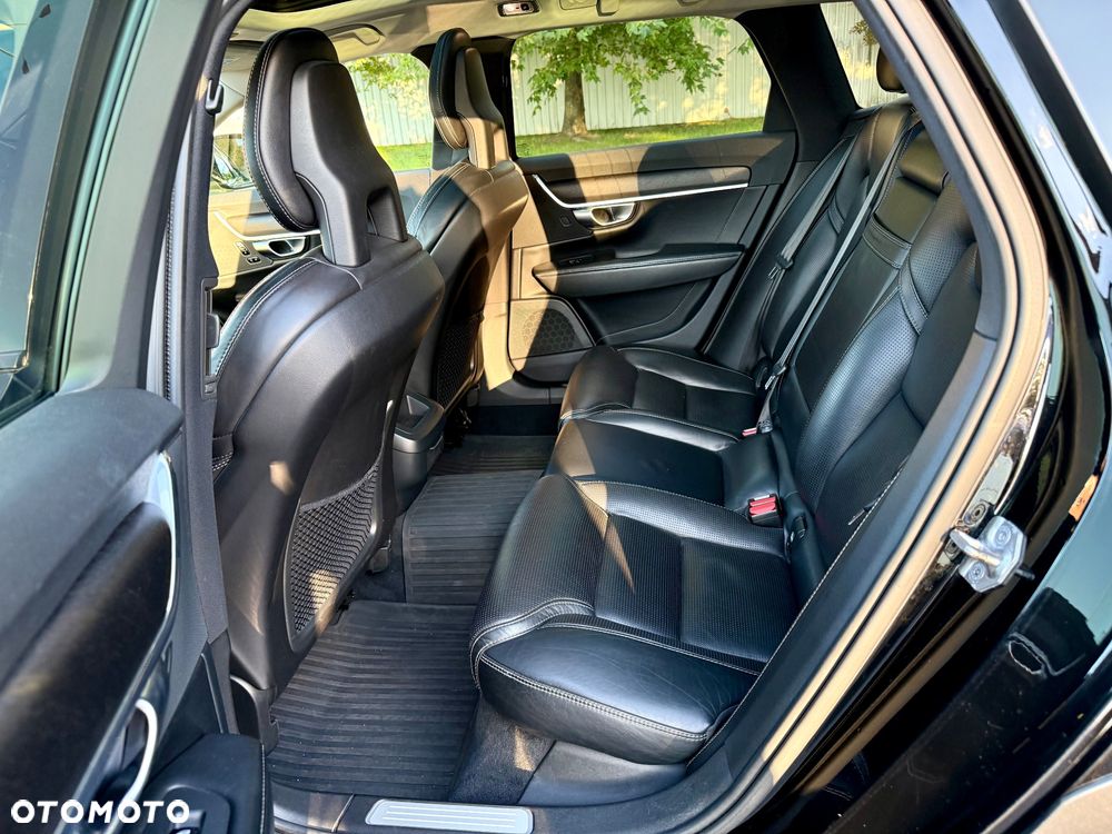 Volvo V90 Cross Country D5 AWD - 30