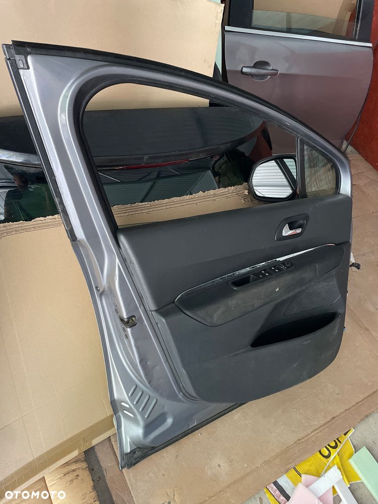 Drzwi przednie lewe kompletne Peugeot - 3