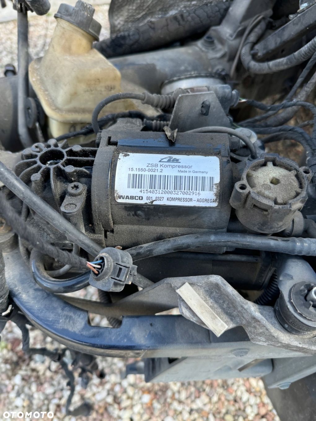Audi A8 D3 4,0 TDI V8 kompresor pneumatyki zawieszenia 4E0616005E - 1