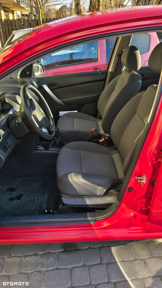 Chevrolet Aveo 1.2 16V Base / Classic - 7