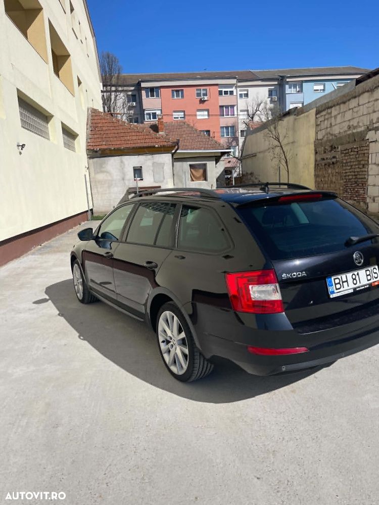 Skoda Octavia 2.0 TDI DSG Style - 6