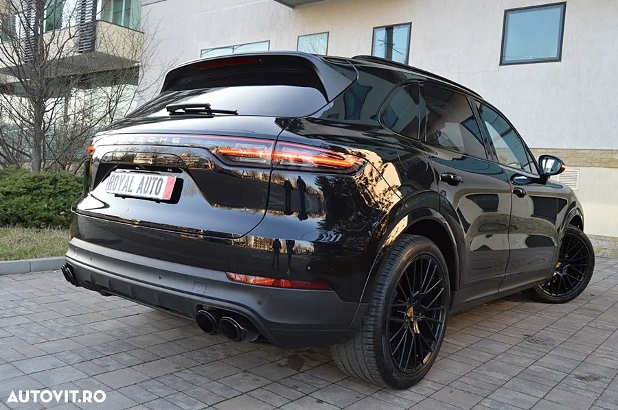 Porsche Cayenne Tiptronic S Platinum Edition - 4