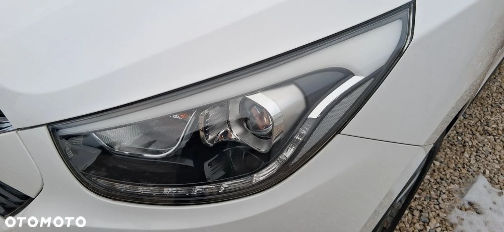 Hyundai ix35 2.0 CRDi 4WD Premium - 11