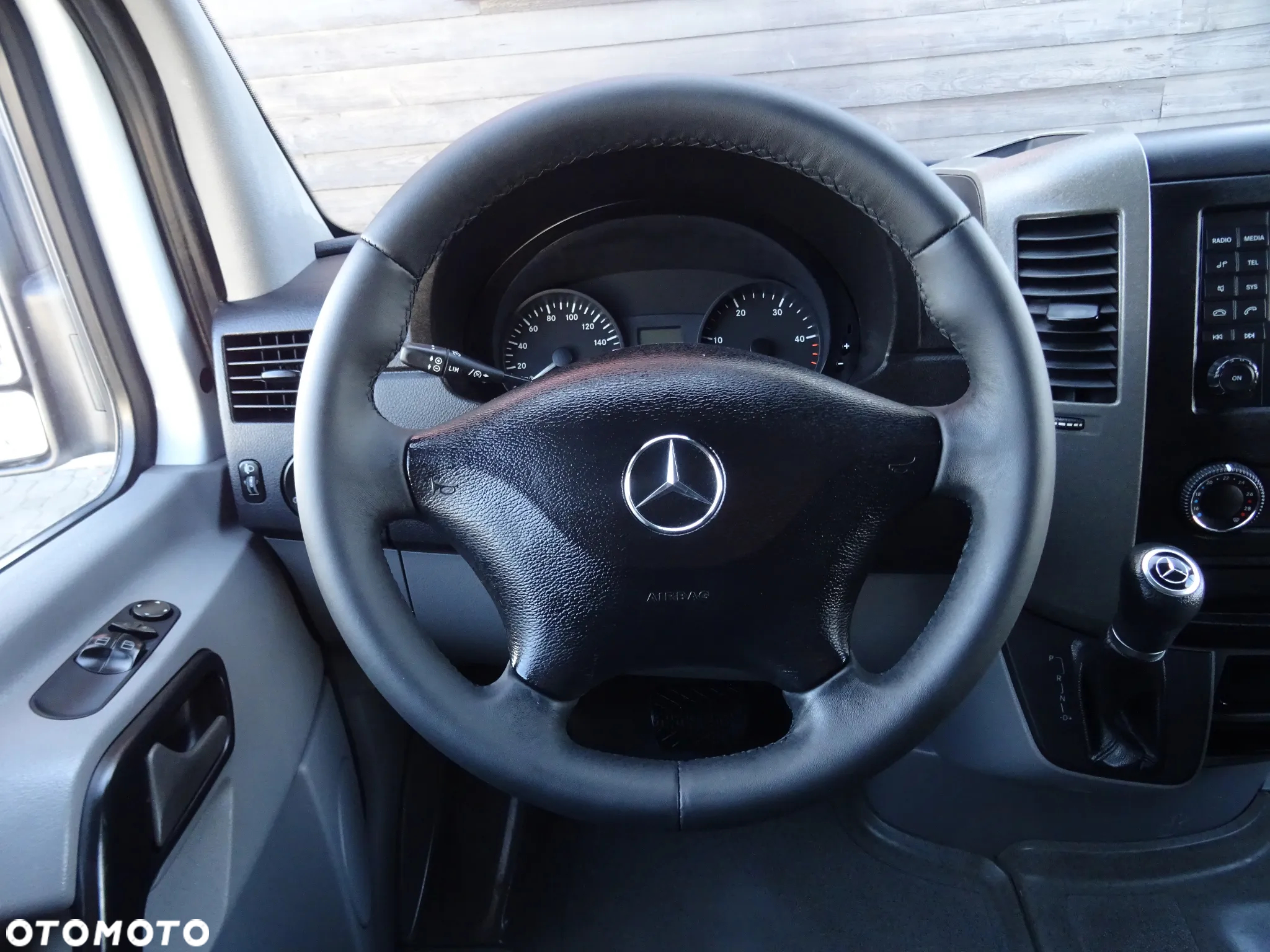 Mercedes-Benz SPRINTER - 19