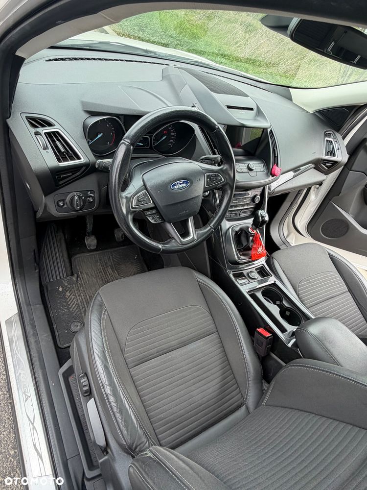 Ford Kuga 2.0 TDCi AWD Titanium - 11