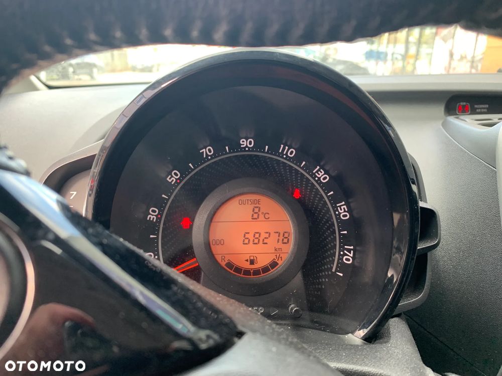Toyota Aygo 1.0 VVT-i Black Edition - 9