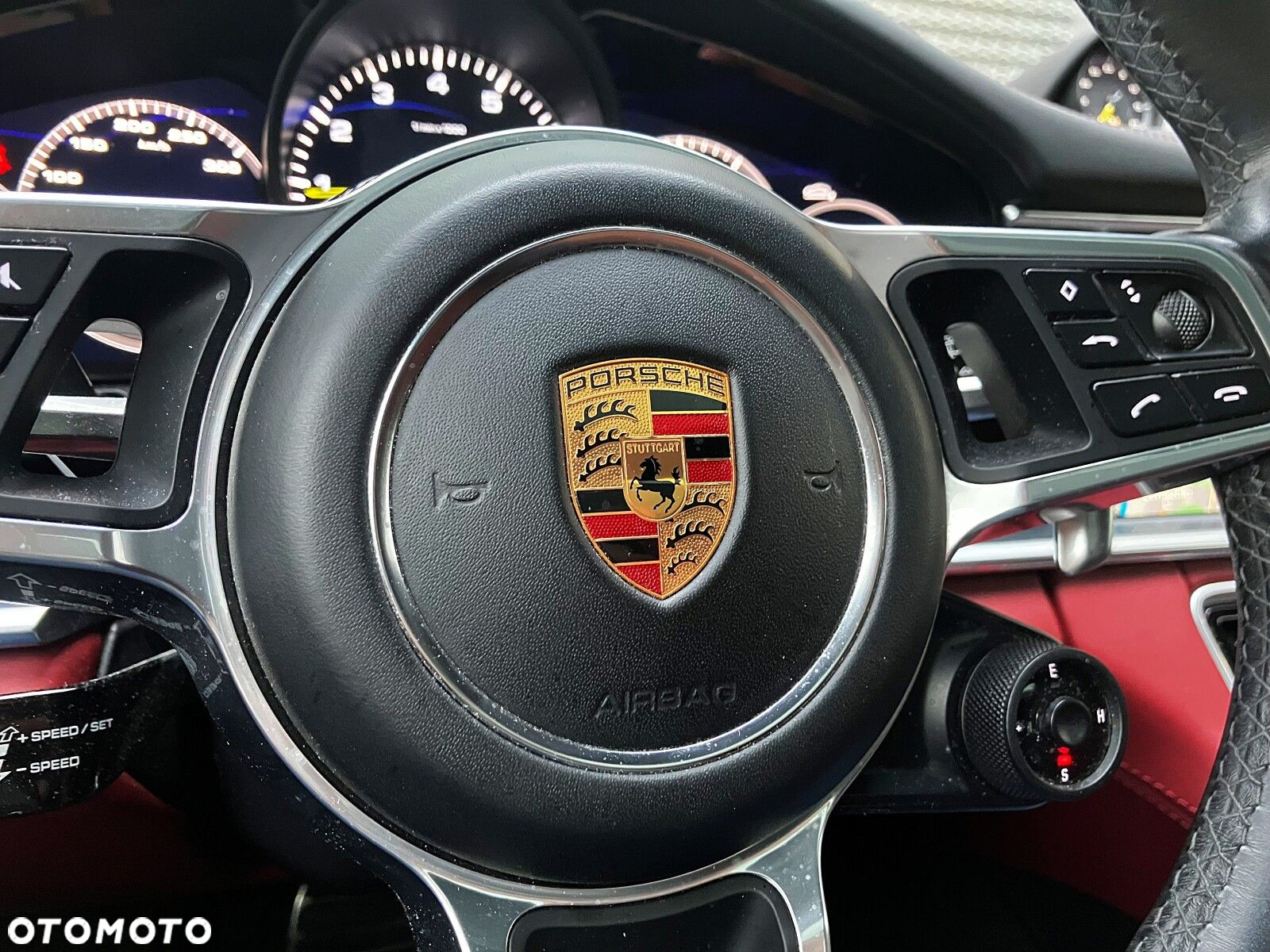 Porsche Panamera - 34