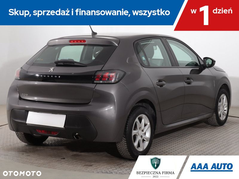 Peugeot 208 - 6