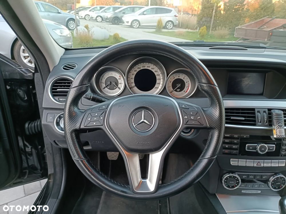 Mercedes-Benz Klasa C - 28