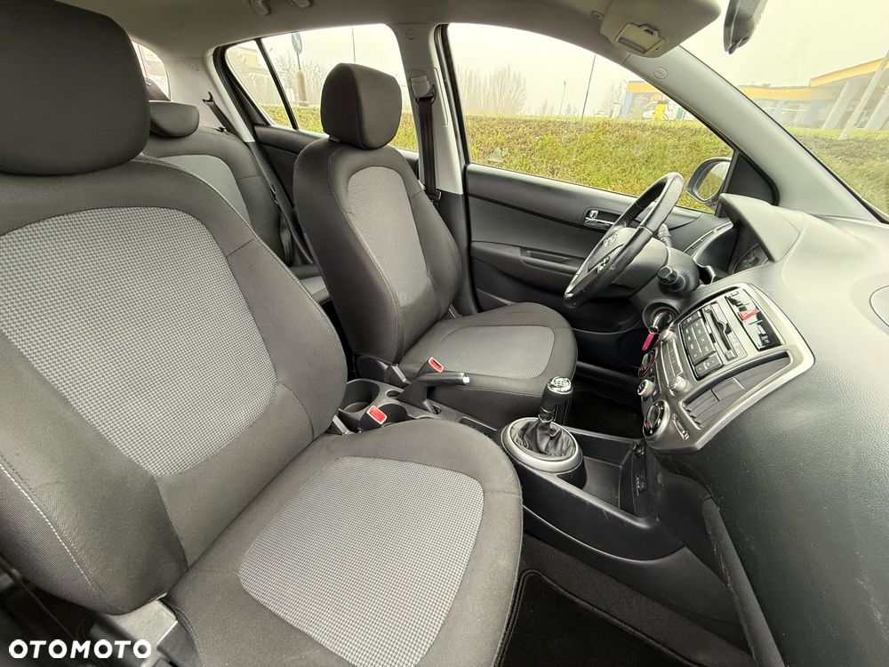 Hyundai i20 1.1 CRDi Classic - 16