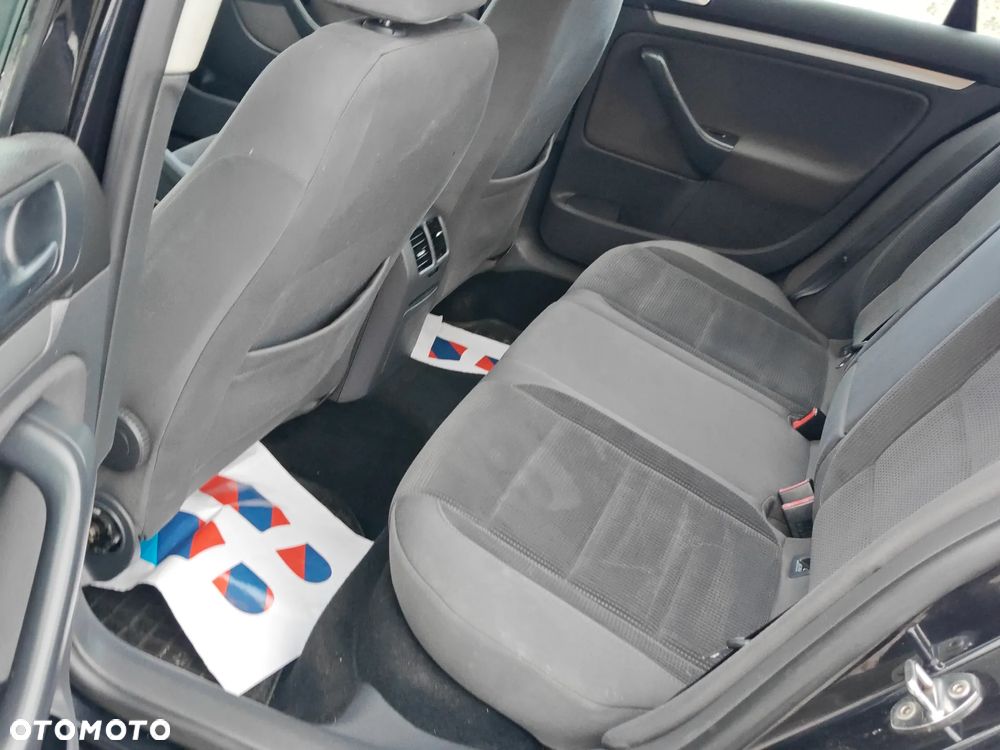 Volkswagen Jetta 1.9 TDI Comfortline - 8