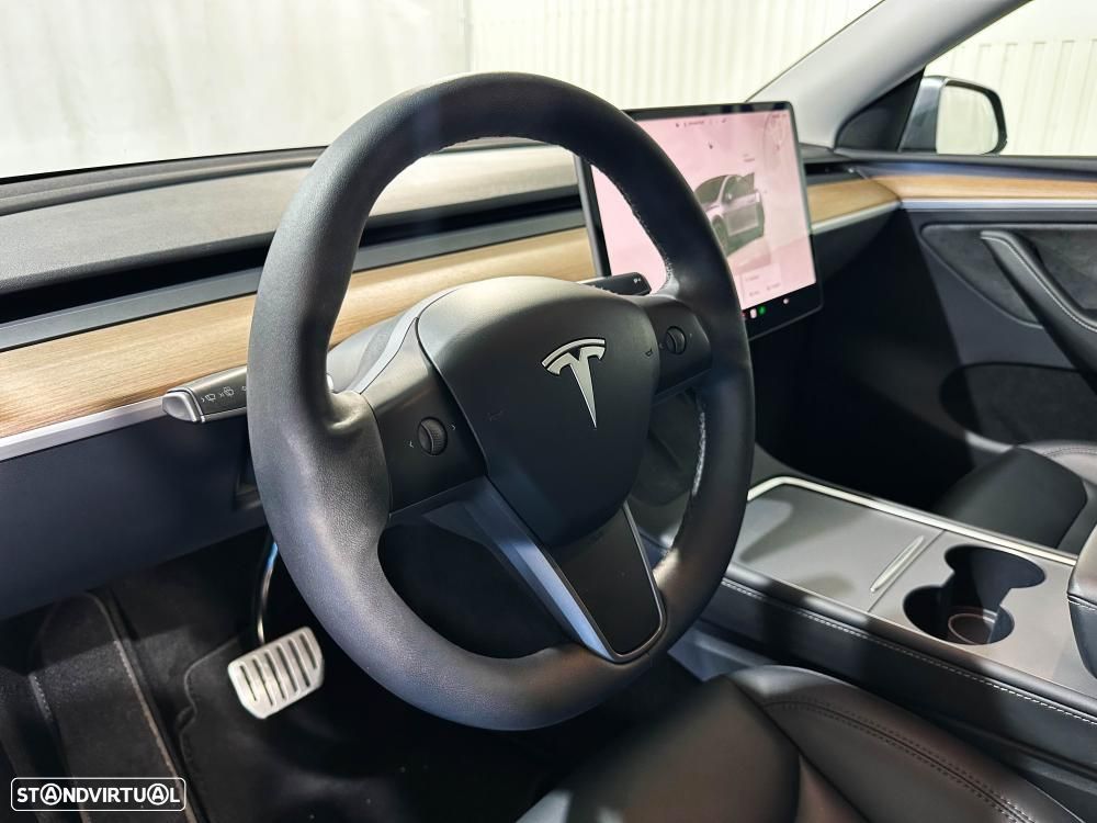 Tesla Model Y Performance Dual Motor AWD - 20