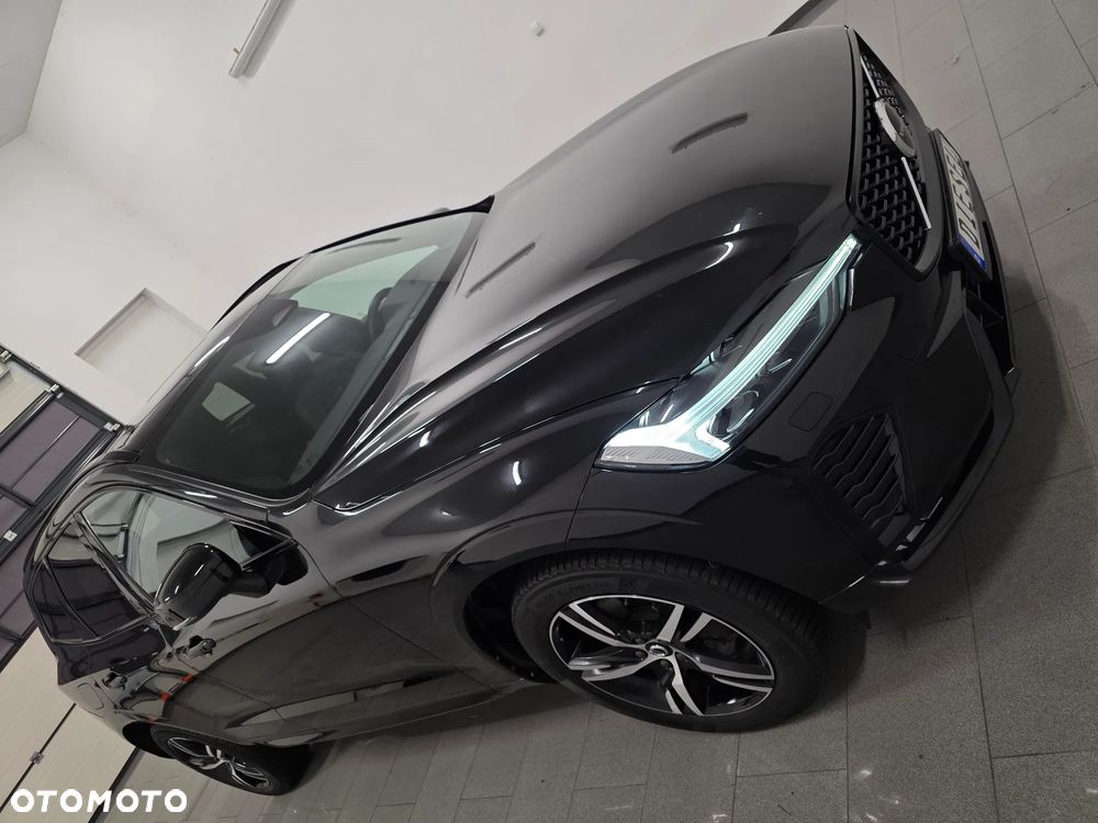 Volvo XC 60 B4 D AWD Plus Dark - 3