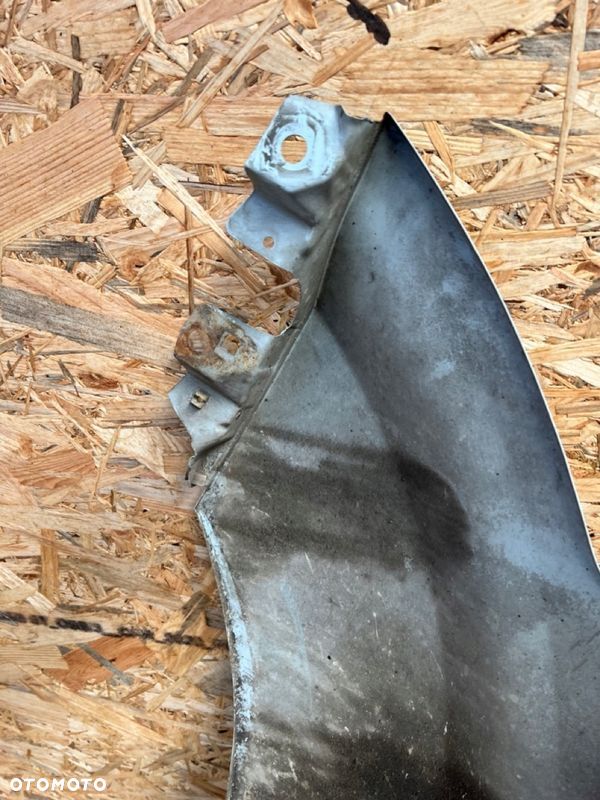 BŁOTNIK prawy KIA SOUL I 1 Kod lakieru: 1H - 12