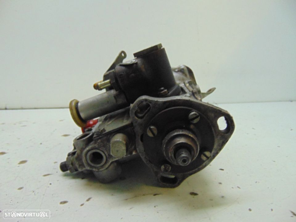 Mercedes w 110 ponton bomba injectora - 5