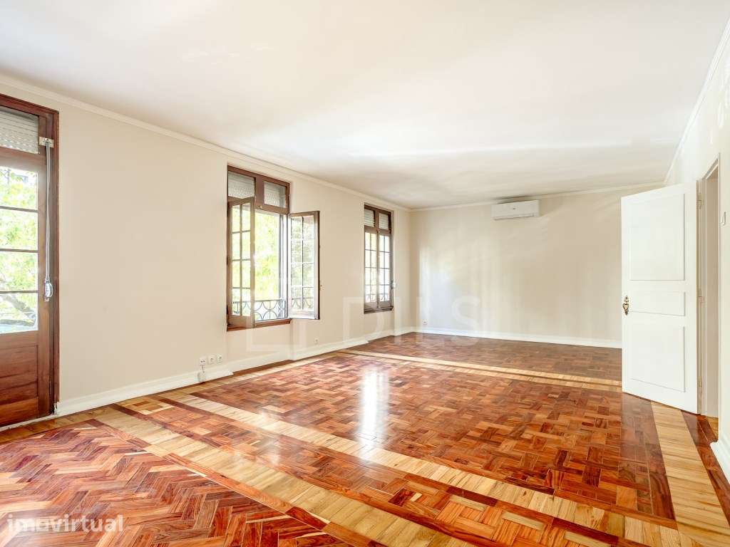 Apartamento T4 para arrendamento junto à Av. da Liberdade - Grande imagem: 2/27