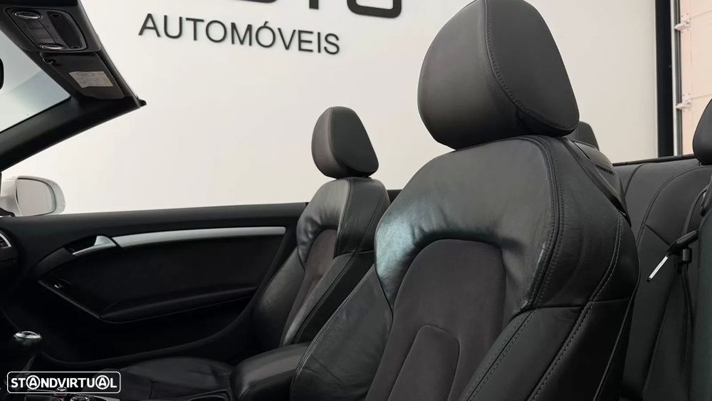 Audi A5 Cabrio 2.0 TDi S-line - 32