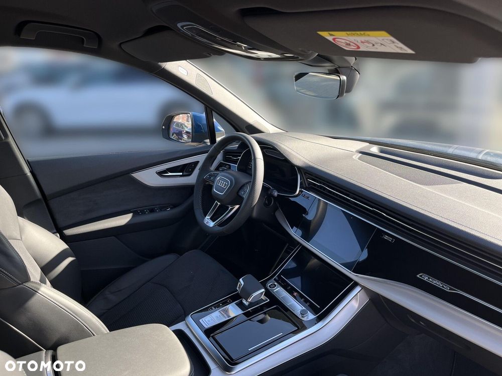 Audi Q7 - 10