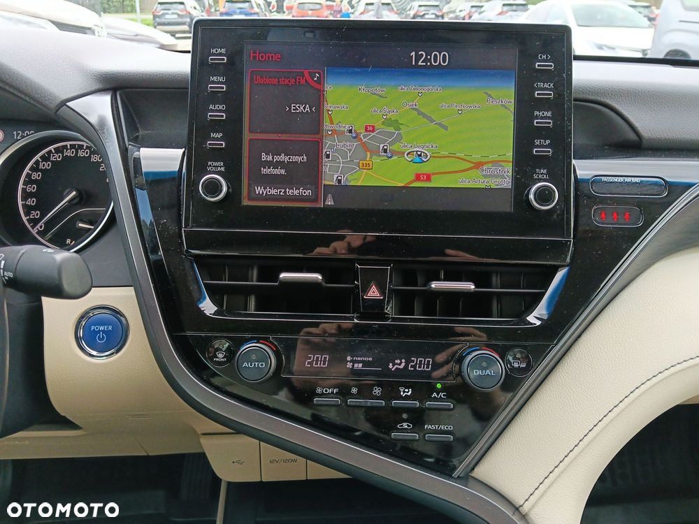 Toyota Camry - 13