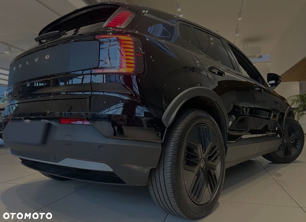 Volvo EX30 Twin Motor Performance AWD Cross Country Ultra - 3