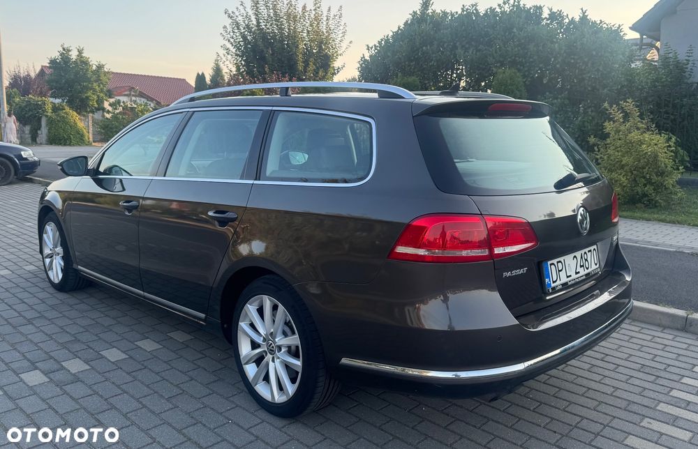 Volkswagen Passat 2.0 TDI Highline DSG - 8