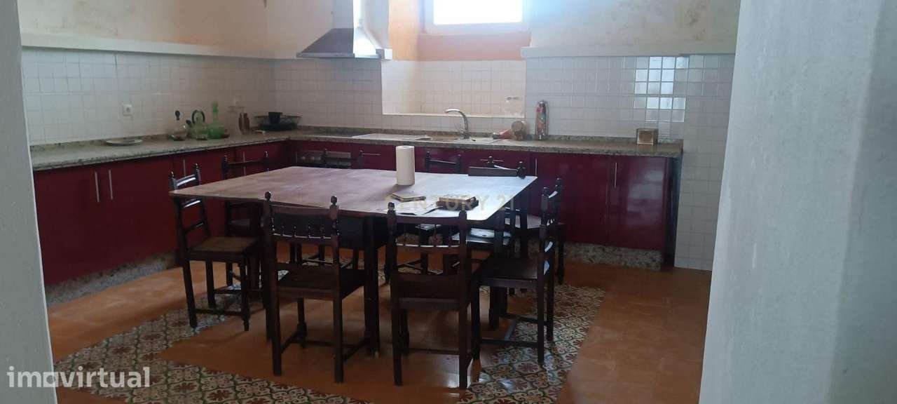 Prédio - no coração da vila raiana de Campo Maior! - Grande imagem: 5/31