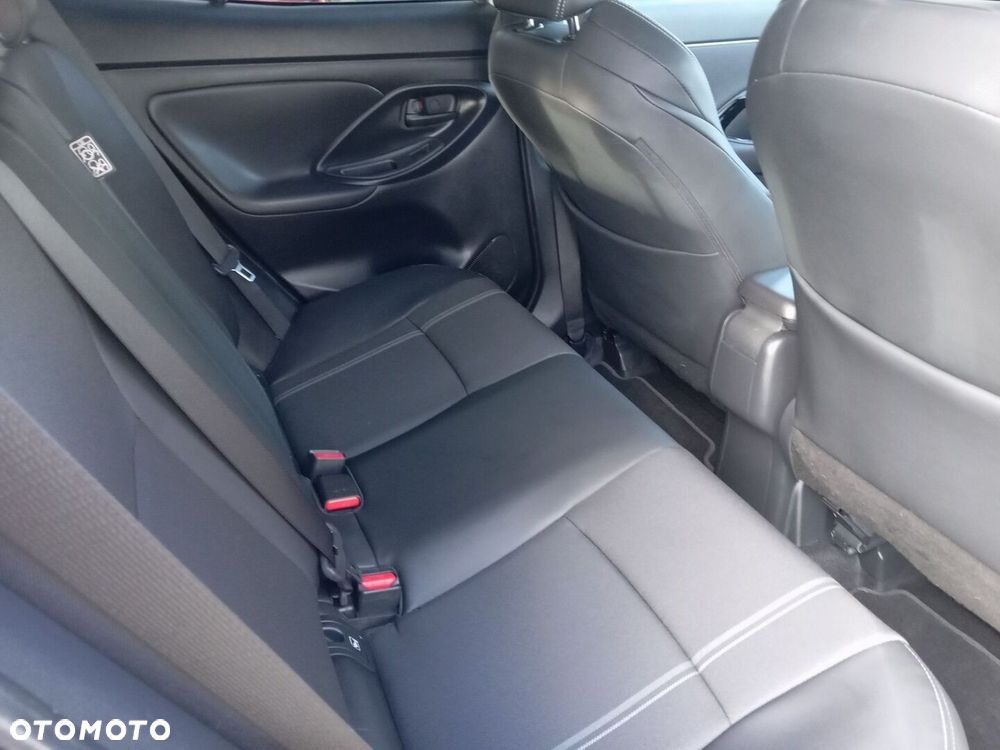 Toyota Yaris Cross Hybrid 1.5 Premiere Edition - 13