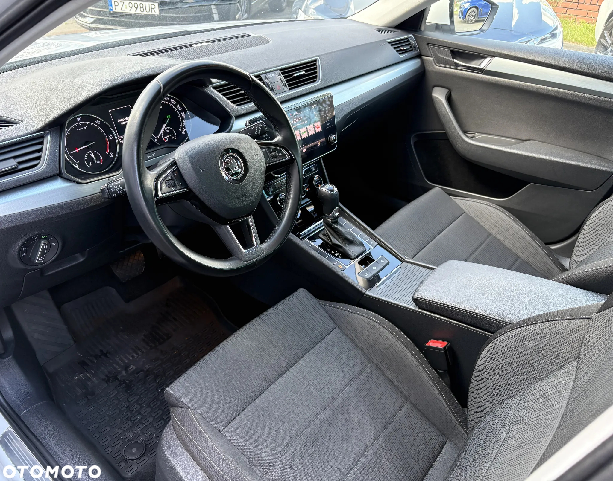 Skoda Superb 2.0 TDI Ambition DSG7 - 10