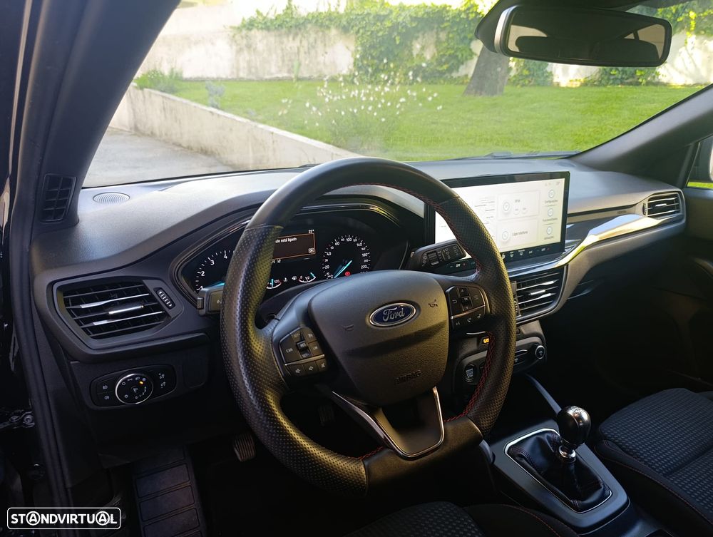 Ford Focus 1.0 EcoBoost MHEV ST-Line X - 19