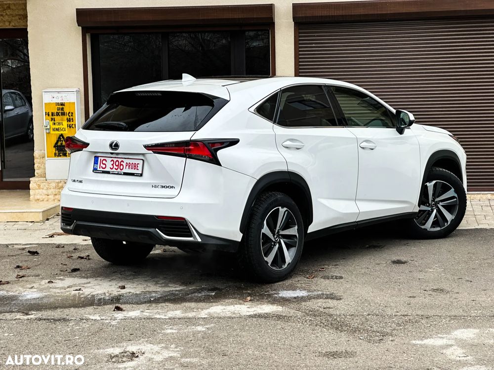 Lexus Seria NX - 7