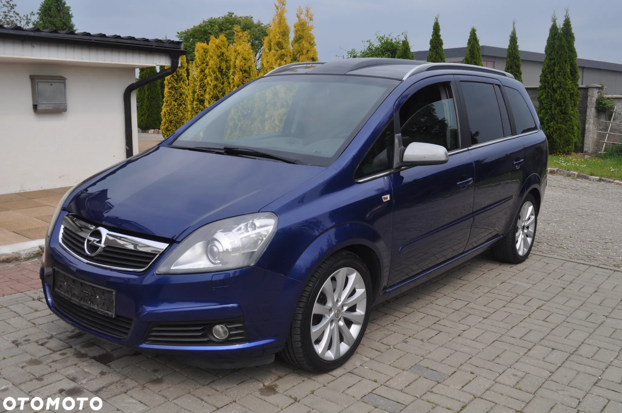 Opel Zafira 1.9 CDTI Automatik Cosmo - 3