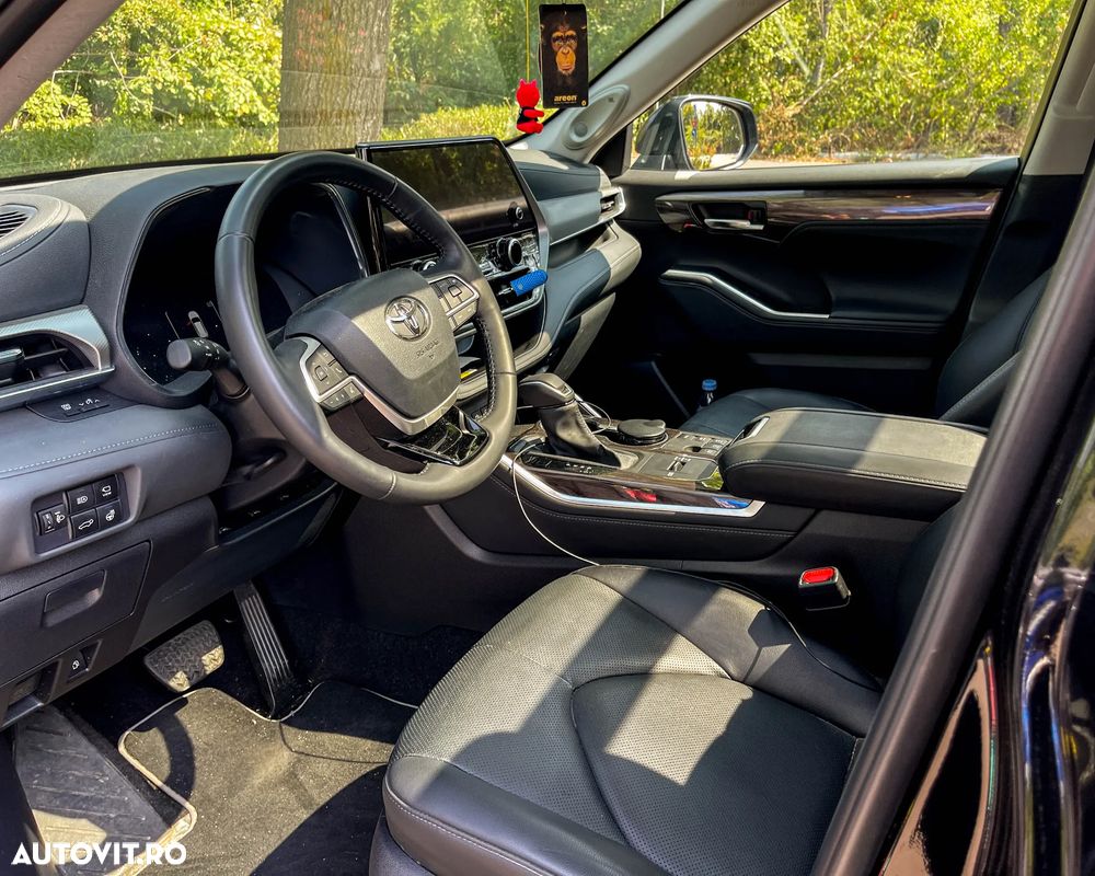 Toyota Highlander 2.5 L Hybrid Dynamic Force 248CP Exclusive Metallic - 11