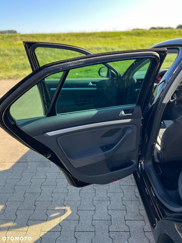 Volkswagen Jetta 2.0 TDI DPF Trendline - 15